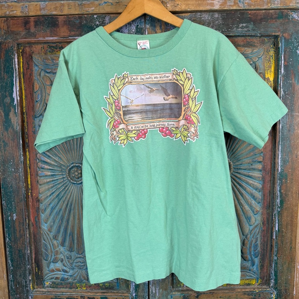 Vintage cotton t-shirt w/ vintage iron on graphic
